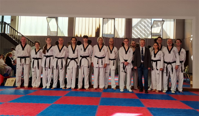 taekwondo-selbstverteidigung-schwarzgurte